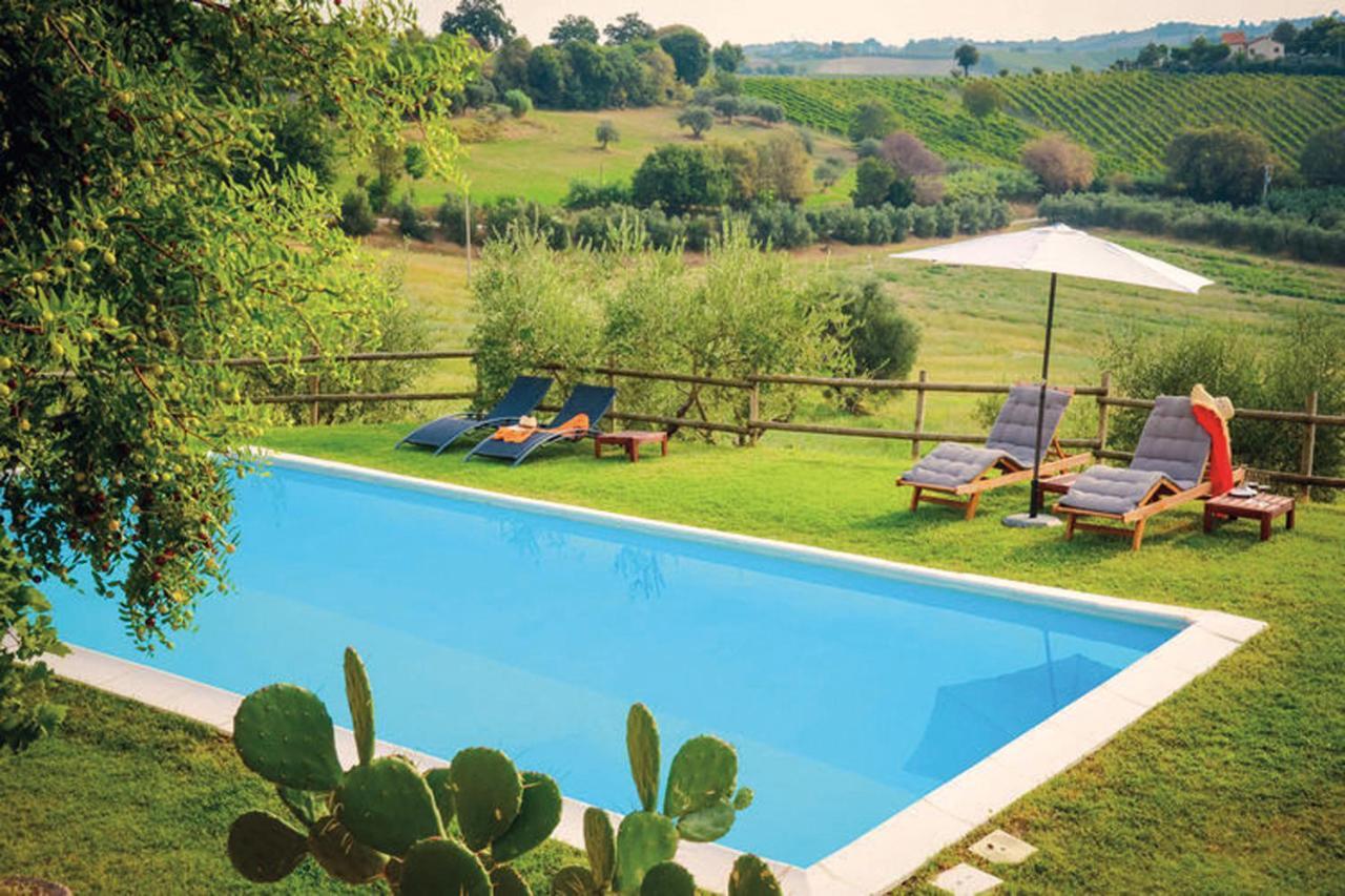 Villa Sant'Elena Morro d'Alba Luaran gambar