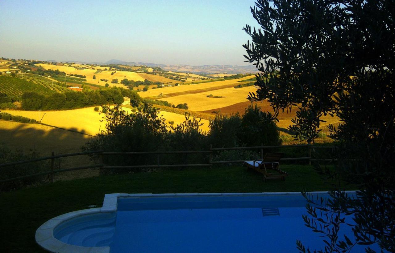 Villa Sant'Elena Morro d'Alba Luaran gambar